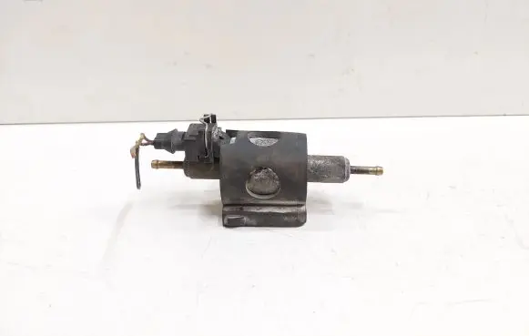 Volkswagen Transporter - Caravelle T5 Webasto circulation pump for autonomous heater 89372A