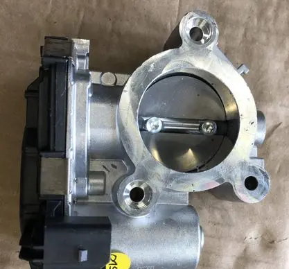 Volkswagen Tayron II Throttle body valve 06U133062C 06U133A01 0412241640
