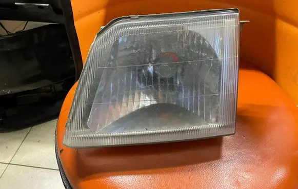 Toyota Land Cruiser (J100) Headlight/headlamp 11077015 9922680008