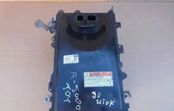 Toyota C-HR I Voltage converter inverter G920047330