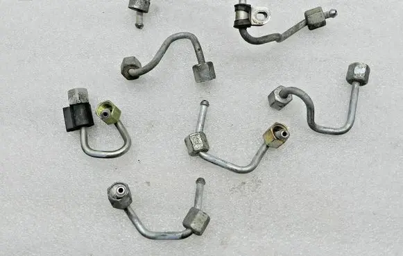 Audi A6 S6 C7 4G Fuel injector supply line/pipe 04L130321 03L130301AR