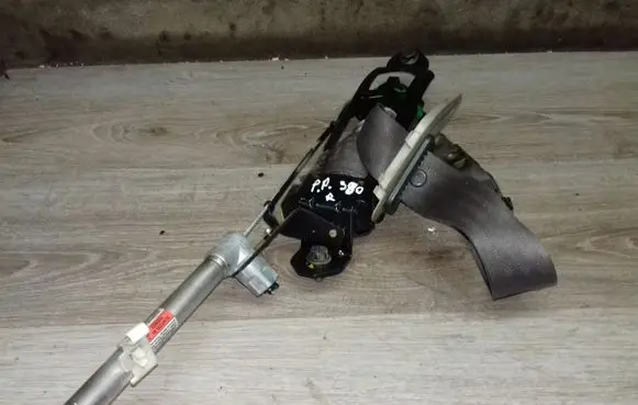 Volvo S80 Front seatbelt 39966466