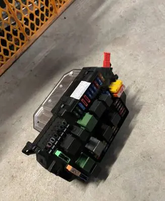 Mercedes-Benz S W221 Fuse module A2215404650