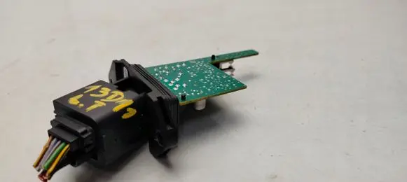 Opel Astra J MPM control module 915722104