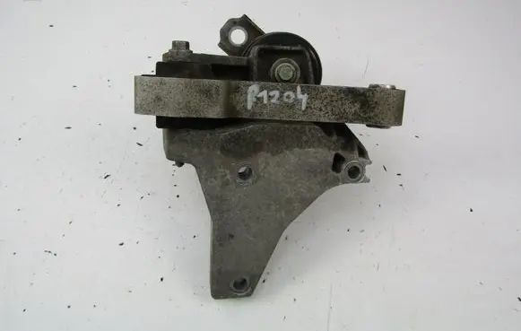 Volvo XC60 Engine mounting bracket 