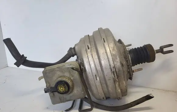 BMW 5 E60 E61 Brake booster 32480745