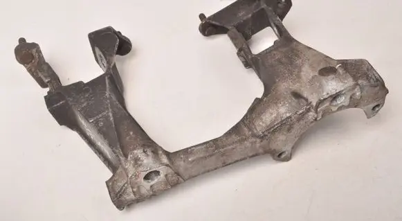 Porsche Boxster 986 Generator/alternator bracket 98633115208