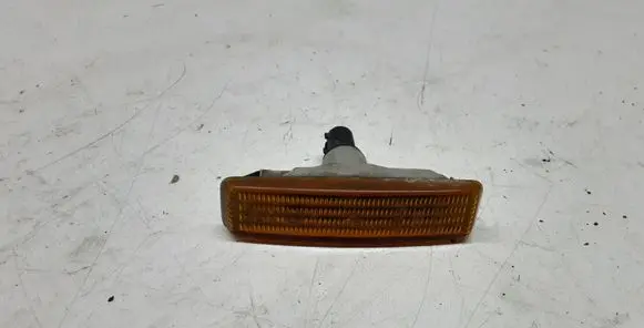 BMW 5 E39 Front fender indicator light