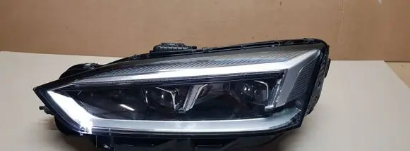 Audi S5 F5 Headlight/headlamp 8W6941035E