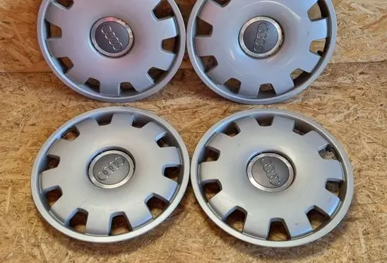 Audi A4 S4 B7 8E 8H R16 wheel hub/cap/trim 4B0601147D