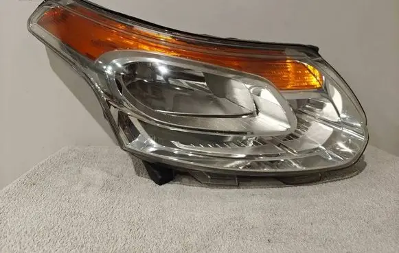 Citroen C3 Picasso Headlight/headlamp