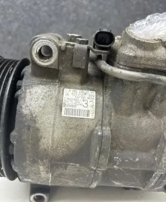 Mercedes-Benz E W212 Air conditioning (A/C) compressor (pump) A0022303111