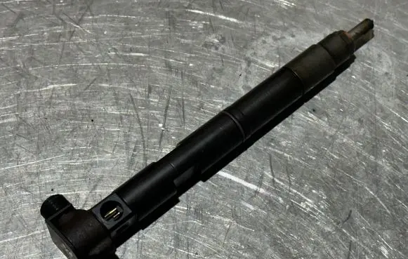 KIA Rio Fuel injector 338002A780