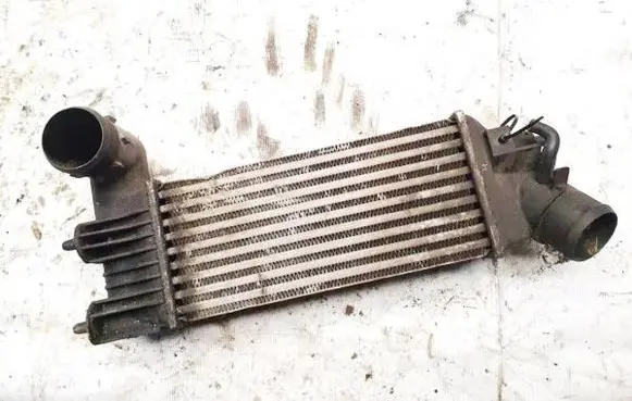 Citroen C5 Intercooler radiator 9636195580