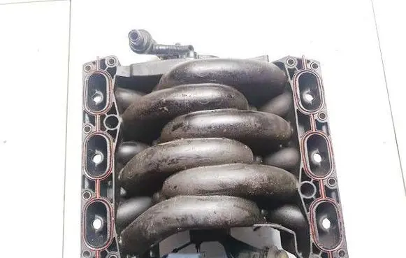 Audi A4 S4 B5 8D Intake manifold 078133223s