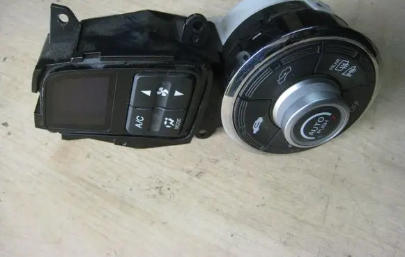 Honda Insight Climate control unit 79600TM8G41ZA