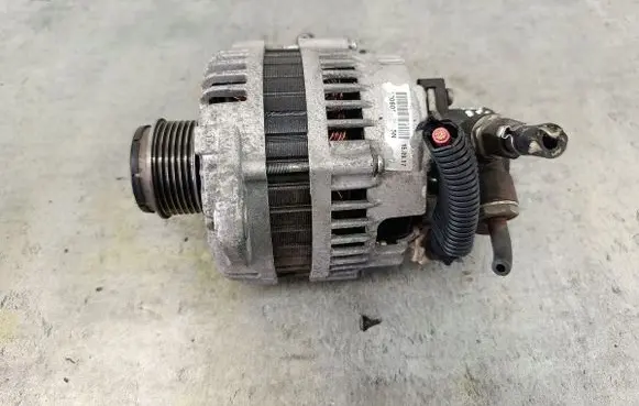 Opel Meriva A Generator/alternator 