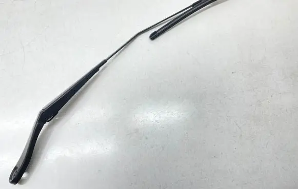 Volvo V40 Cross country Windshield/front glass wiper blade 31276060