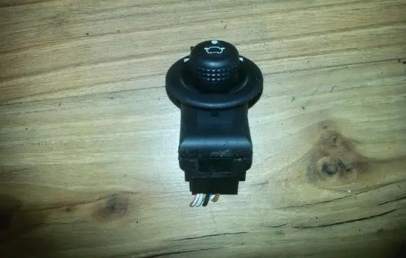 Ford Mondeo MK I Wing mirror switch 93bg17b676ba