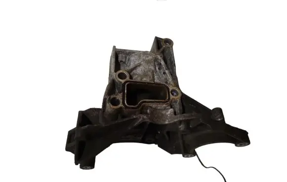 Audi A6 Allroad C6 Power steering pump mounting bracket 059145169
