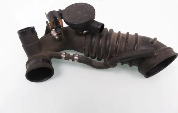 Audi A4 S4 B5 8D Air intake hose/pipe 034129101B 058133356A