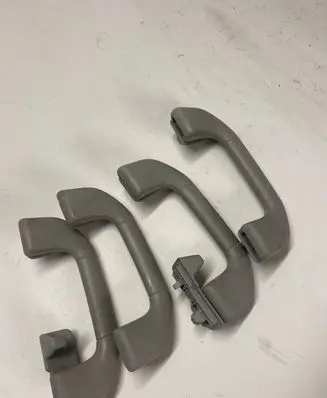Mercedes-Benz C W204 Front interior roof grab handle A20481001