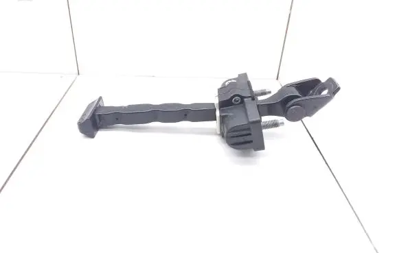 Renault Captur Front door check strap stopper 804308807R