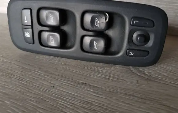 Volvo V70 Electric window control switch 30773895