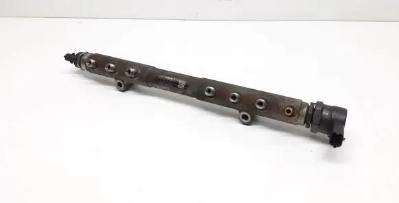 Volvo V70 Fuel main line pipe 0445215023 30777576