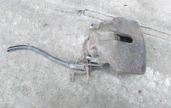 Volkswagen PASSAT B5.5 Front brake caliper