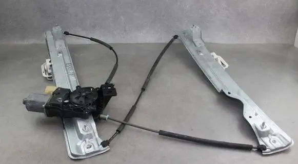 Ford Escape Front door window regulator with motor 0130822732 CM093110A3