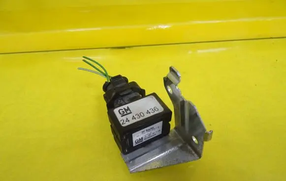 Opel Insignia A Sensor 9570930003 24430436
