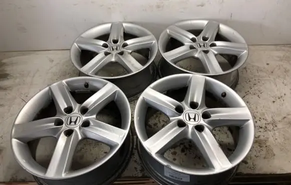 Honda Civic R17 alloy rim 