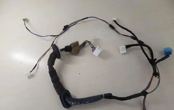 Subaru Outback Front door wiring loom 81821AJ410