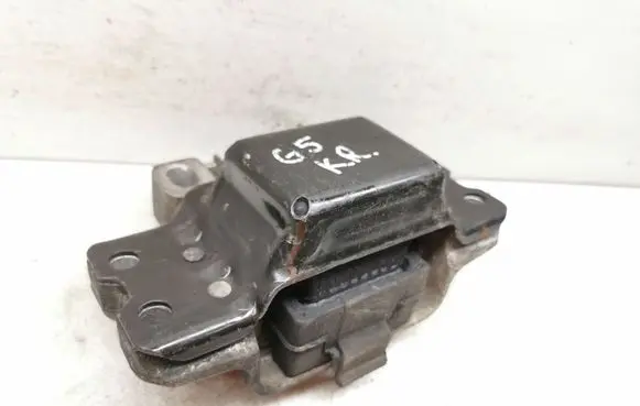 Volkswagen Golf V Engine mount bracket 1K0199555L