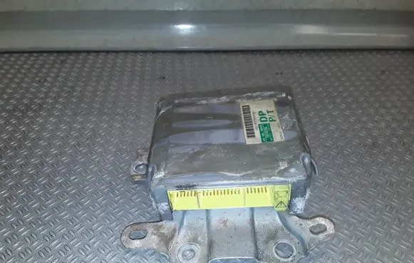 Toyota Previa (XR30, XR40) II Airbag control unit/module 8917028170