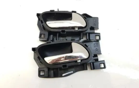 Peugeot 207 Front door interior handle 96555516VD