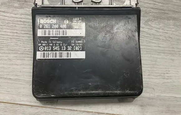 Mercedes-Benz S W140 Engine control unit/module ECU 0135451332