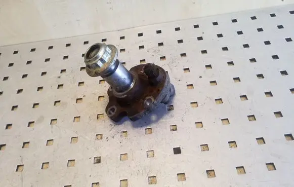 Skoda Octavia Mk1 (1U) Stub axle 