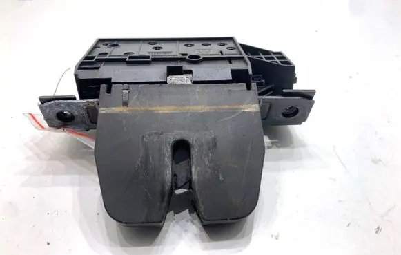 Opel Vectra C Tailgate exterior lock 495072894