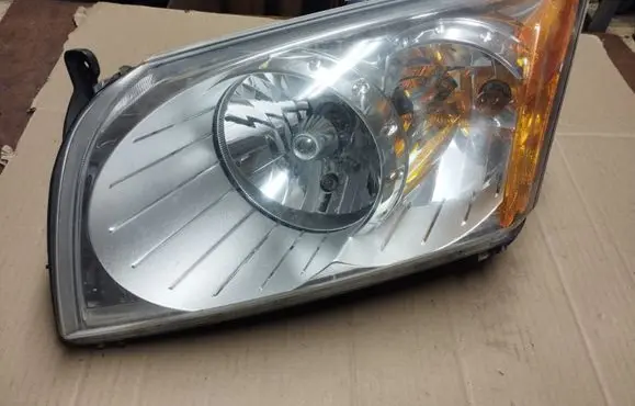 Dodge Caliber Headlight/headlamp 05303743AH