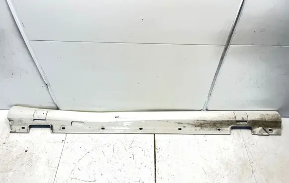 Mercedes-Benz E W212 Sill A2126901640