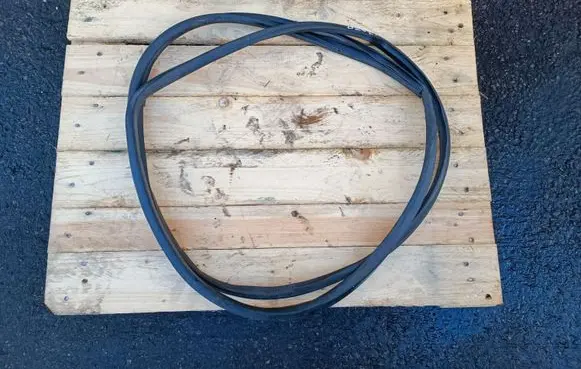 Subaru Outback Front door rubber seal