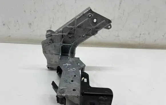 Mercedes-Benz E W213 Side radiator support slam panel A2536210600