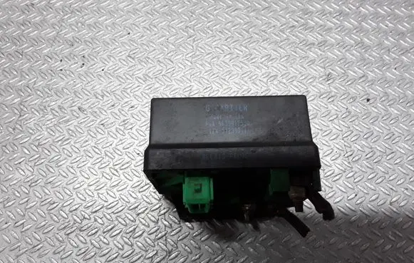 Citroen Xsara Picasso Glow plug pre-heat relay 9639912580