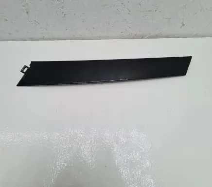 Mercedes-Benz E W211 (B) pillar trim (top)