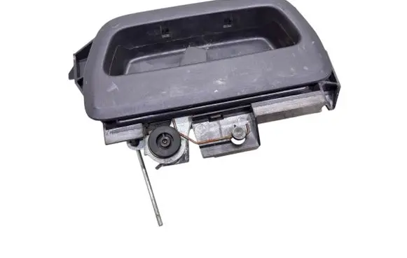 Volvo V70 Tailgate release/open handle 1882