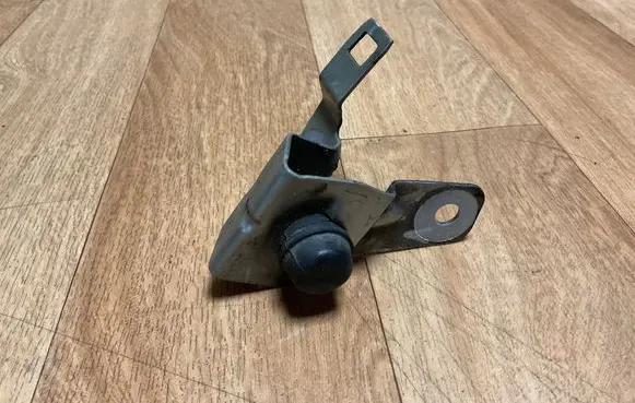 Opel Insignia A Radiator support slam panel bracket 13248767