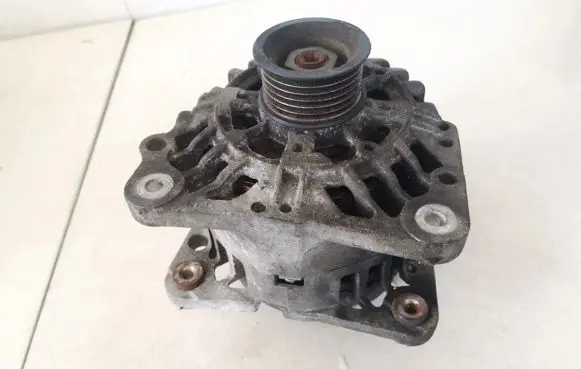 Skoda Fabia Mk2 (5J) Generator/alternator 03d903025h