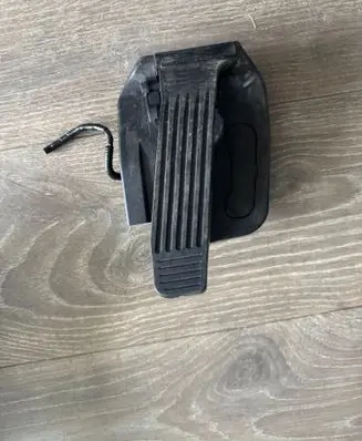 Lexus LBX Accelerator throttle pedal 7811047110
